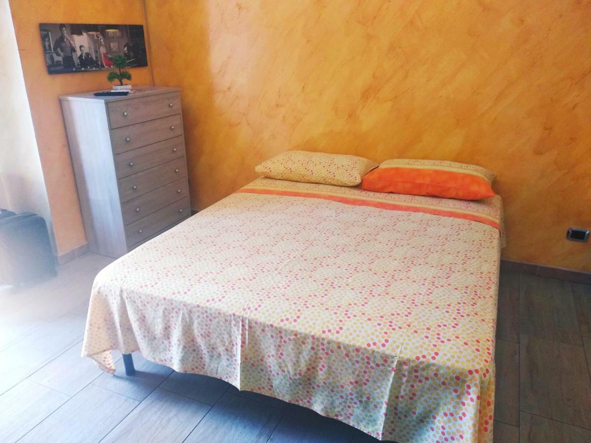 Dante Rooms Catánia Buitenkant foto